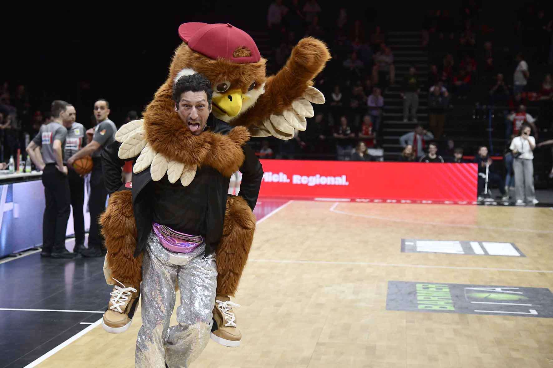 #bbl, #basketball, #proa, #nuernbergfalcons, #nuernberg, #falcons, #nbc, #kiametropolarena, #sparkassenuernberg, #nergie, #wbgnuernberg, #hofmannpersonal, #barmerliga, #nuebasketball, #vielfaltgewinnt, #keinfanohnejob, #norisblockers,