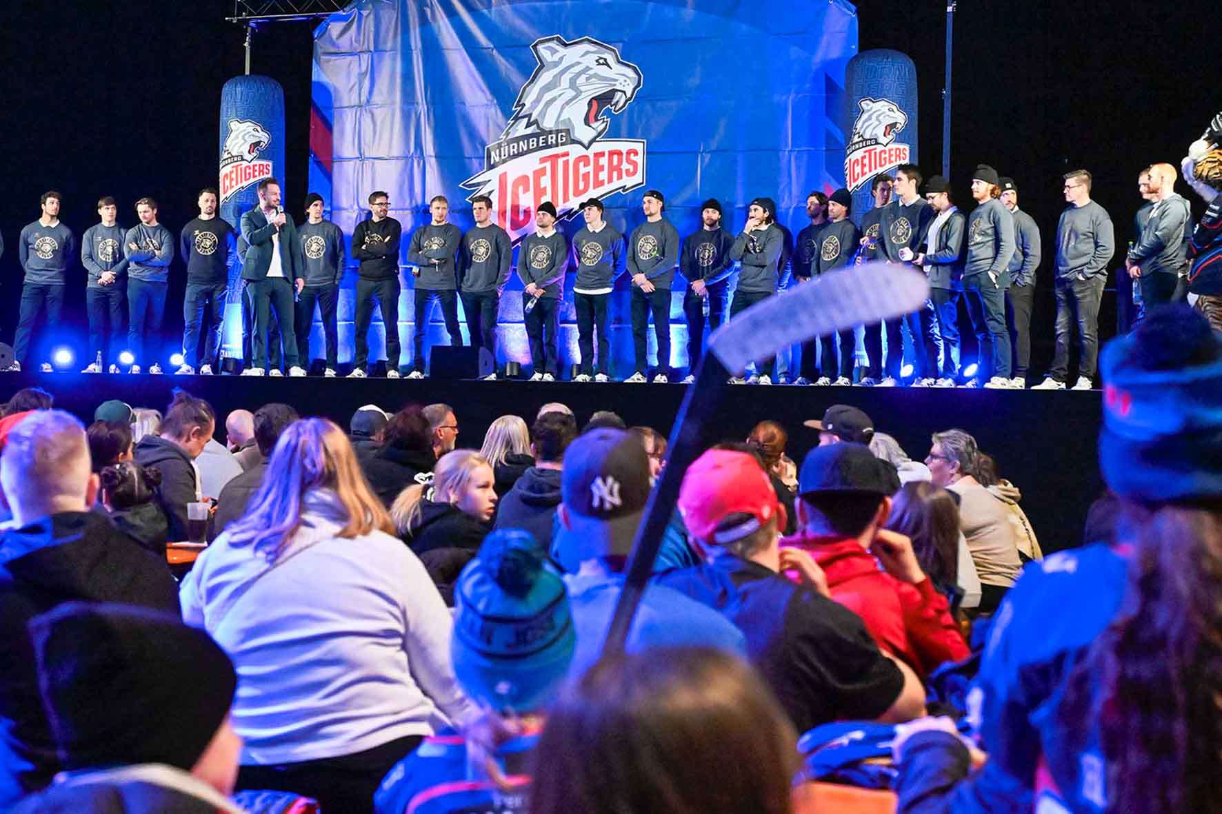 #del, #eishockey, #nit, #nuernbergicetigers, #icetigers, #puck, #pucki, #maskottchen, #nuernberg, #arena, #tor, #zuschauer, #fans, #hofmannpersonal, #vielfaltgewinnt, #keinfanohnejob, #bodin, #nergie, #wbgnuernberg,