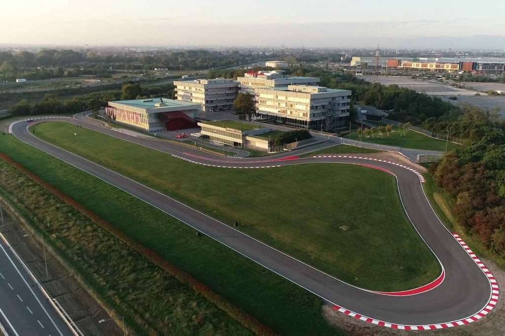 #Motor, #Automobil, #News, #ADAC, #AvD, #AutomobilclubvonDeutschland, #Mobilität, #Autofahrer, #Motorradfahrer, #Industrie, #Hersteller, #Zulieferer, #Technologien, #Abarth, #AlfaRomeo, #Audi, #BMW, #BMWMotorrad, #Carthago, #Continental, #Daimler, #Dethleffs, #Fiat, #Hankook, #Hyundai, #Jeep, #KIA, #KnausTabbert, #LaStrada, #Lorinser, #Mazda, #MercedesBenz, #Mini, #Mitsubishi, #Morelo, #Nissan, #Porsche, #Seat, #smart, #Volkswagen, #Volvo, #porschemuseum,