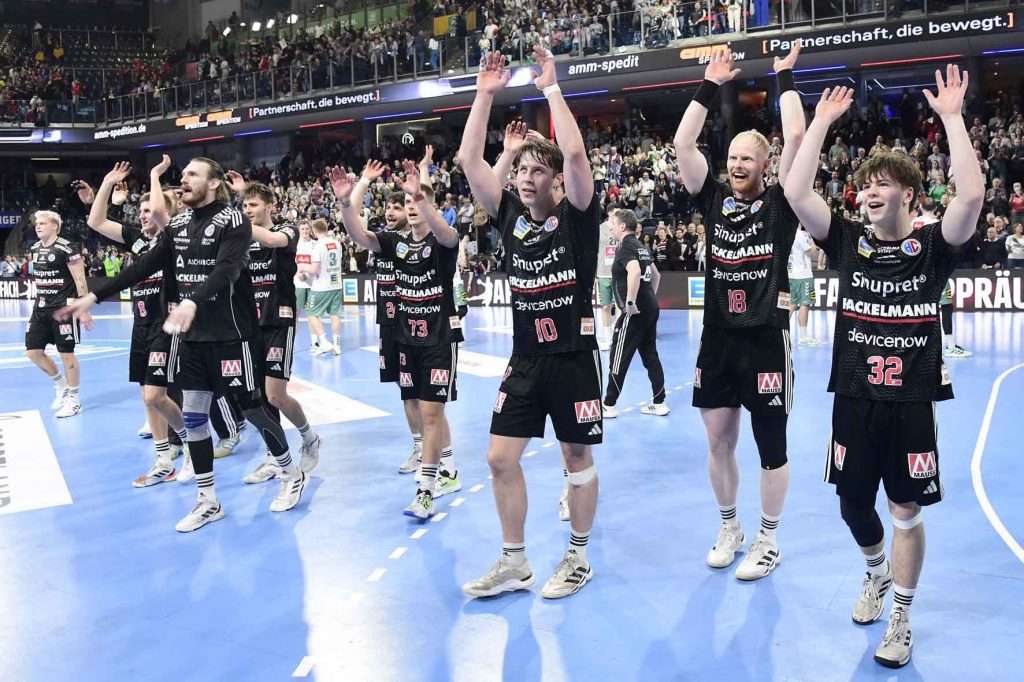 #Handballbundesliga, #LiquiMoly, #HCErlangen, #Handball, #HBL, #Nuremberg, #Erlangen, #ArenaNürnbergerVersicherung, #heitec, #Fackelmann, #Aichinger, #BarthHaas, #Bodin, #MaxBögl, #Bionorica, #Hemmersbach, #hlstudios, #HofmannPersonal, #LauerEuromovers, #Mauss, #pensionsolution, #Schultheiß, #SontowskiPartner, #Tucher, #Wild Panda, #hce, #ball, #tor, #zuschauer, #fans, #vielfaltgewinnt, #keinfanohnejob,