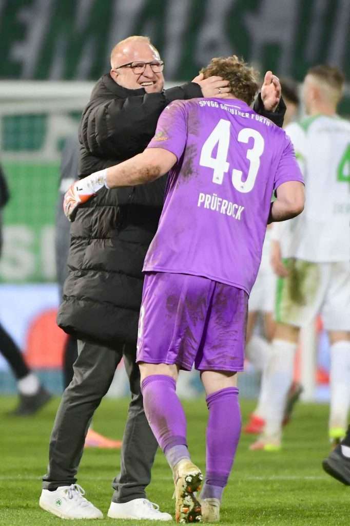 #Fussball, #Bundesliga, #DFL, #Liga2, #GreutherFürth, #sgf, #SportparkRonhof, #Kleeblatt, #HofmannPersonal, #BruderSpielwaren, #FrankenBrunnen, #GrünerBier, #RosicImmobilien, #simbadickiegroup, #Swietelsky, #WildPanda, #Fürth, #ball, #stadion, #zuschauer, #fans, #tor, #vielfaltgewinnt, #keinfanohnejob,