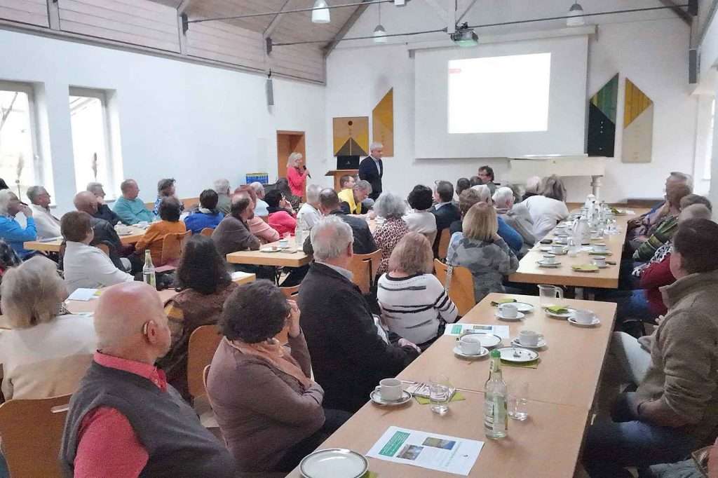 #Deutschland, #Bayern, #Franken, #Mittelfranken, #LandkreisFürth, #Roßtal, #Marktplatz, #Martinimarkt, #Heimatverein, #Gewerbemarkt, #Bürgermeister, #StLaurentiusKirche, #Markt, #Verkaufsstände, #Heimatmuseum, #Ostereiermarkt, #Sonderausstellung, #Herbstausflug, #Museumshof, Stadtführung, #Museumshoffest, #Suppenessen, #Ortsführung, #Kirchenführung, #MetropolregionNürnberg,