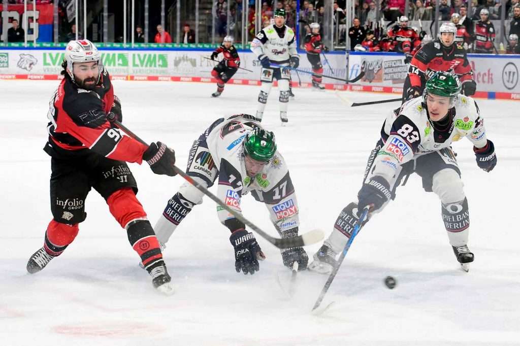 #del, #eishockey, #nit, #nuernbergicetigers, #icetigers, #puck, #pucki, #maskottchen, #nuernberg, #arena, #tor, #zuschauer, #fans, #hofmannpersonal, #vielfaltgewinnt, #keinfanohnejob, #bodin, #nergie, #wbgnuernberg,