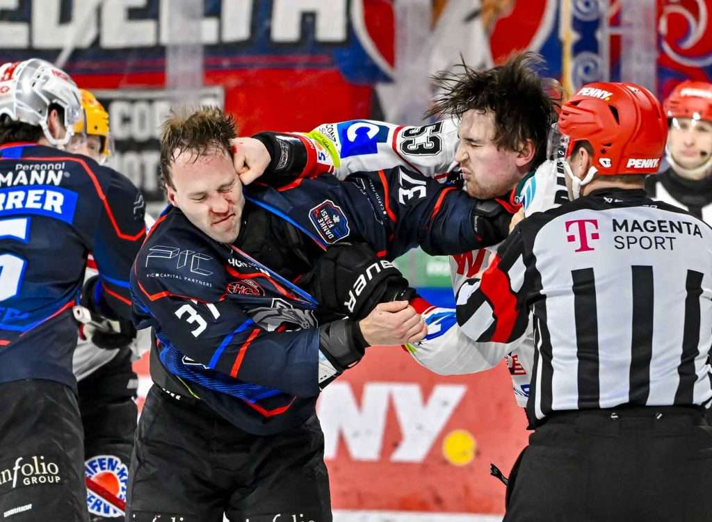 #del, #eishockey, #nit, #nuernbergicetigers, #icetigers, #puck, #pucki, #maskottchen, #nuernberg, #arena, #tor, #zuschauer, #fans, #hofmannpersonal, #vielfaltgewinnt, #keinfanohnejob, #bodin, #nergie, #wbgnuernberg,