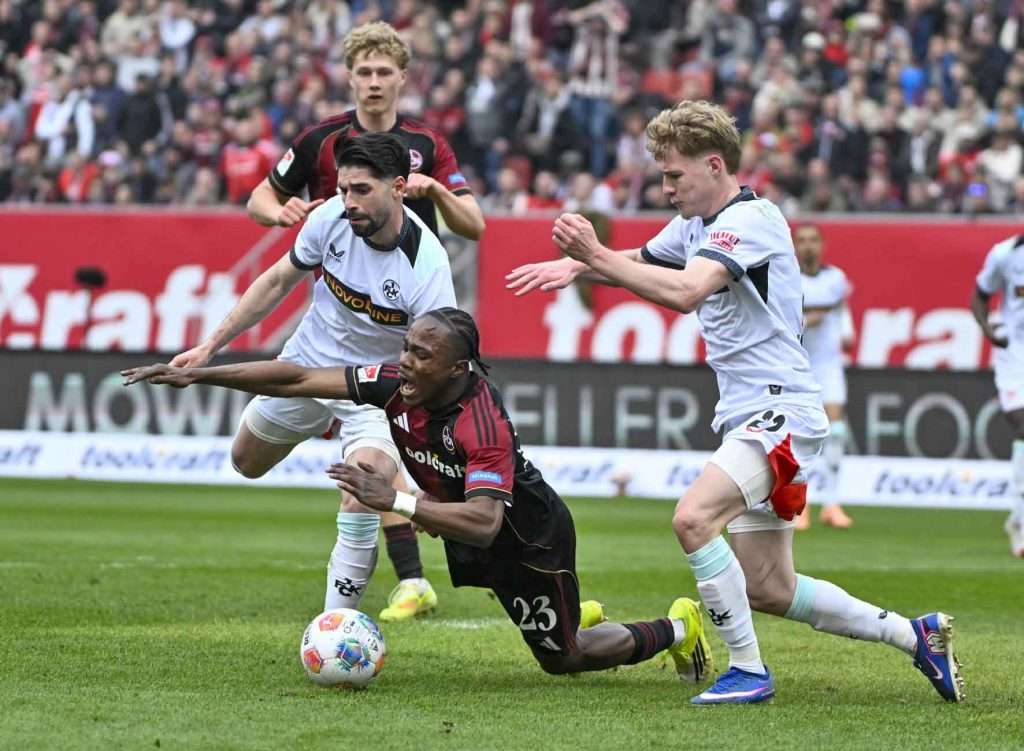 #Fußball, #Liga2, #Bundesliga, #DFL, #DFB, #Nürnberg, #1fcn, #fcn, #ClubHaus, #Stadion, #MaxMorlockStadion, #Fußball, #Ball, #Sport, #Fans, #Torjubel, #Ausschreitung, #Pyrotechnik, #Fahnen, #Fanblock, #Faszination, #Action, #Zweikampf, #Schiedsrichter, #Linienrichter, #FrankenBrunnen, #WolfHeizung, #NErgie, #toolcraft, #SparkasseNürnberg, #Freizeit, #Familie, #Zuschauer, #MaxMorlock, #Spielräume, #Stolperstein, #JenöKonradCup, #dielegendelebt, #Handball, #Boxen, #Tennis, #Schwimmen, #HandwerkerClub, #Handwerkerazubimesse, #azubimesse, #erstklaessleraktion, #125Jahre, #Jubiläum,