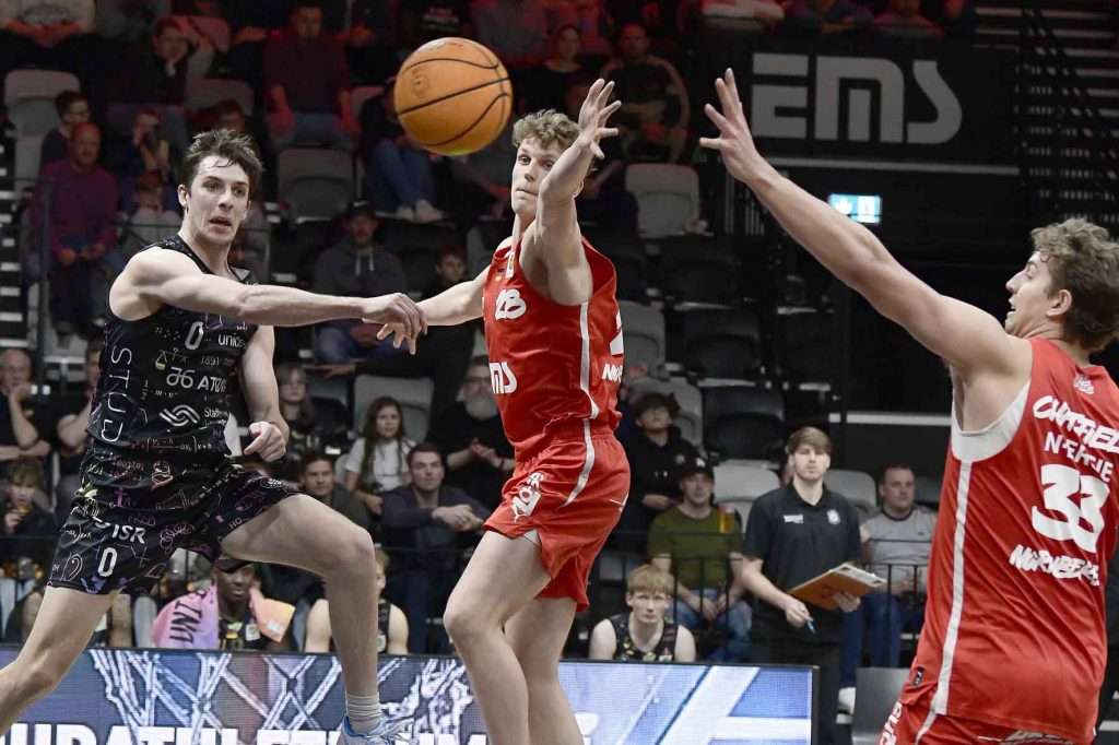 #bbl, #basketball, #proa, #nuernbergfalcons, #nuernberg, #falcons, #nbc, #kiametropolarena, #sparkassenuernberg, #nergie, #wbgnuernberg, #hofmannpersonal, #barmerliga, #nuebasketball, #vielfaltgewinnt, #keinfanohnejob, #norisblockers,