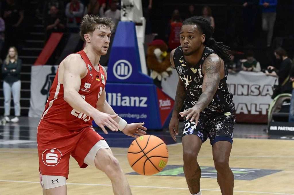 #bbl, #basketball, #proa, #nuernbergfalcons, #nuernberg, #falcons, #nbc, #kiametropolarena, #sparkassenuernberg, #nergie, #wbgnuernberg, #hofmannpersonal, #barmerliga, #nuebasketball, #vielfaltgewinnt, #keinfanohnejob, #norisblockers,