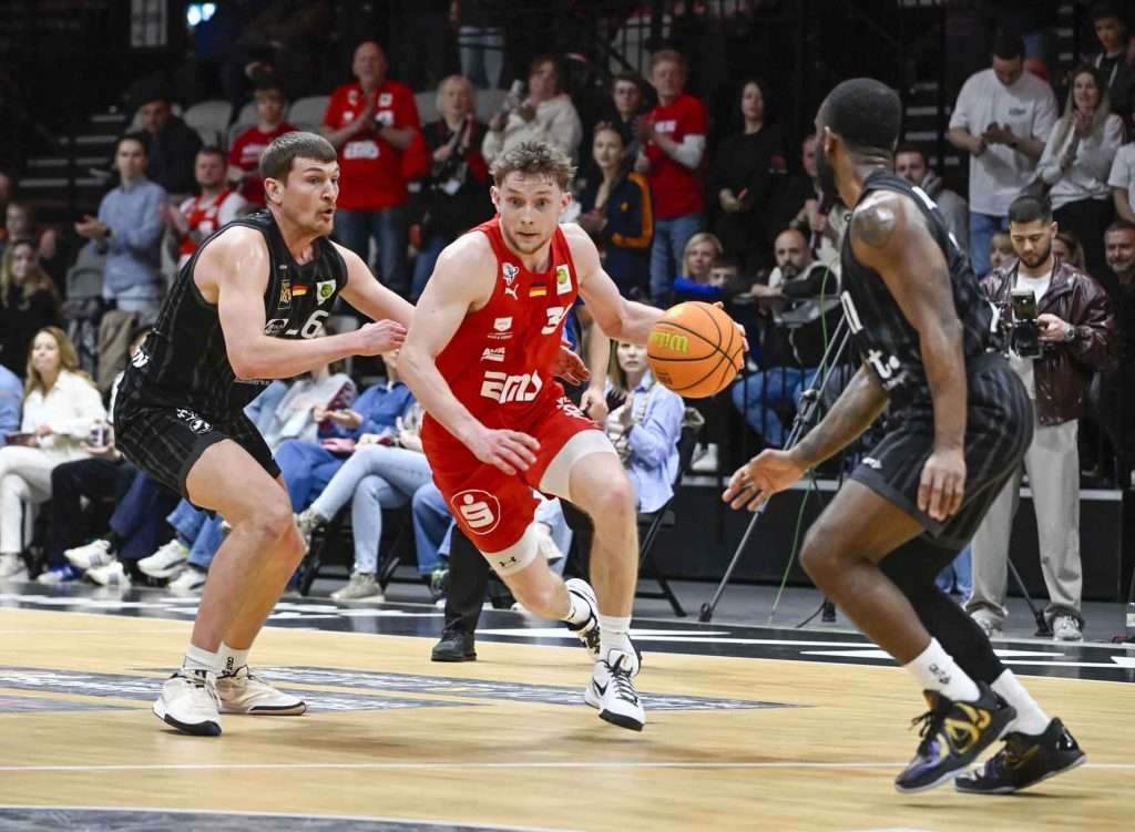 #bbl, #basketball, #proa, #nuernbergfalcons, #nuernberg, #falcons, #nbc, #kiametropolarena, #sparkassenuernberg, #nergie, #wbgnuernberg, #hofmannpersonal, #barmerliga, #nuebasketball, #vielfaltgewinnt, #keinfanohnejob, #norisblockers,