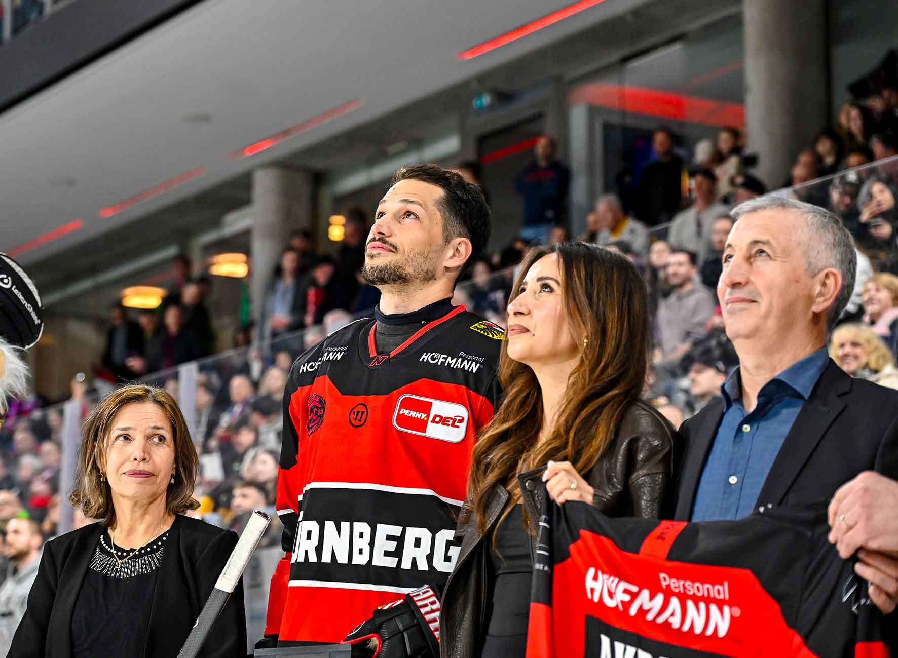 #del, #eishockey, #nit, #nuernbergicetigers, #icetigers, #puck, #pucki, #maskottchen, #nuernberg, #arena, #tor, #zuschauer, #fans, #hofmannpersonal, #vielfaltgewinnt, #keinfanohnejob, #bodin, #nergie, #wbgnuernberg,