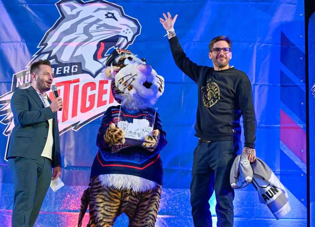 #del, #eishockey, #nit, #nuernbergicetigers, #icetigers, #puck, #pucki, #maskottchen, #nuernberg, #arena, #tor, #zuschauer, #fans, #hofmannpersonal, #vielfaltgewinnt, #keinfanohnejob, #bodin, #nergie, #wbgnuernberg,