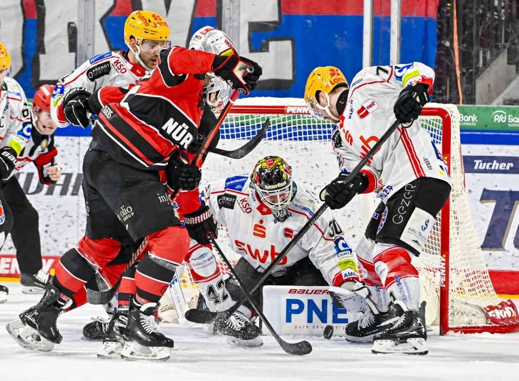 #del, #eishockey, #nit, #nuernbergicetigers, #icetigers, #puck, #pucki, #maskottchen, #nuernberg, #arena, #tor, #zuschauer, #fans, #hofmannpersonal, #vielfaltgewinnt, #keinfanohnejob, #bodin, #nergie, #wbgnuernberg,