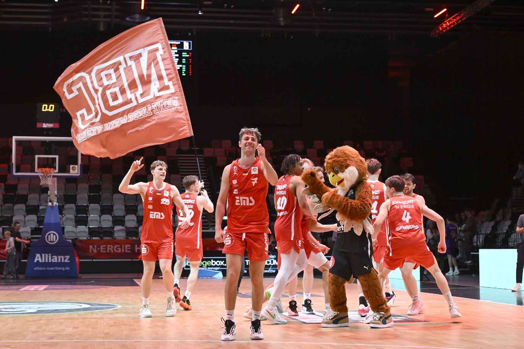 #bbl, #basketball, #proa, #nuernbergfalcons, #nuernberg, #falcons, #nbc, #kiametropolarena, #sparkassenuernberg, #nergie, #wbgnuernberg, #hofmannpersonal, #barmerliga, #nuebasketball, #vielfaltgewinnt, #keinfanohnejob, #norisblockers,