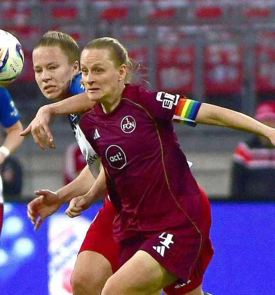 #Fußball, #Liga1, #Bundesliga, #DFL, #DFB, #Nürnberg, #1fcn, #fcn, #damen, #frauen, #Stadion, #MaxMorlockStadion, #Ball, #Sport, #Fans, #Jubel, #Torjubel, #Fahnen, #Fanblock, #Faszination, #Action, #Zweikampf, #Schiedsrichter, #Linienrichter, #SparkasseNürnberg, #NErgie, #Zuschauer, #fussball,