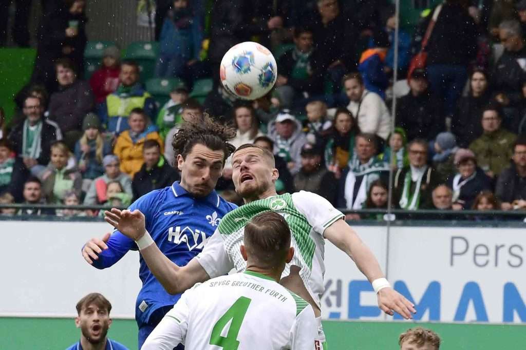 #Fussball, #Bundesliga, #DFL, #Liga2, #GreutherFürth, #sgf, #SportparkRonhof, #Kleeblatt, #HofmannPersonal, #BruderSpielwaren, #FrankenBrunnen, #GrünerBier, #RosicImmobilien, #simbadickiegroup, #Swietelsky, #WildPanda, #Fürth, #ball, #stadion, #zuschauer, #fans, #tor, #vielfaltgewinnt, #keinfanohnejob,