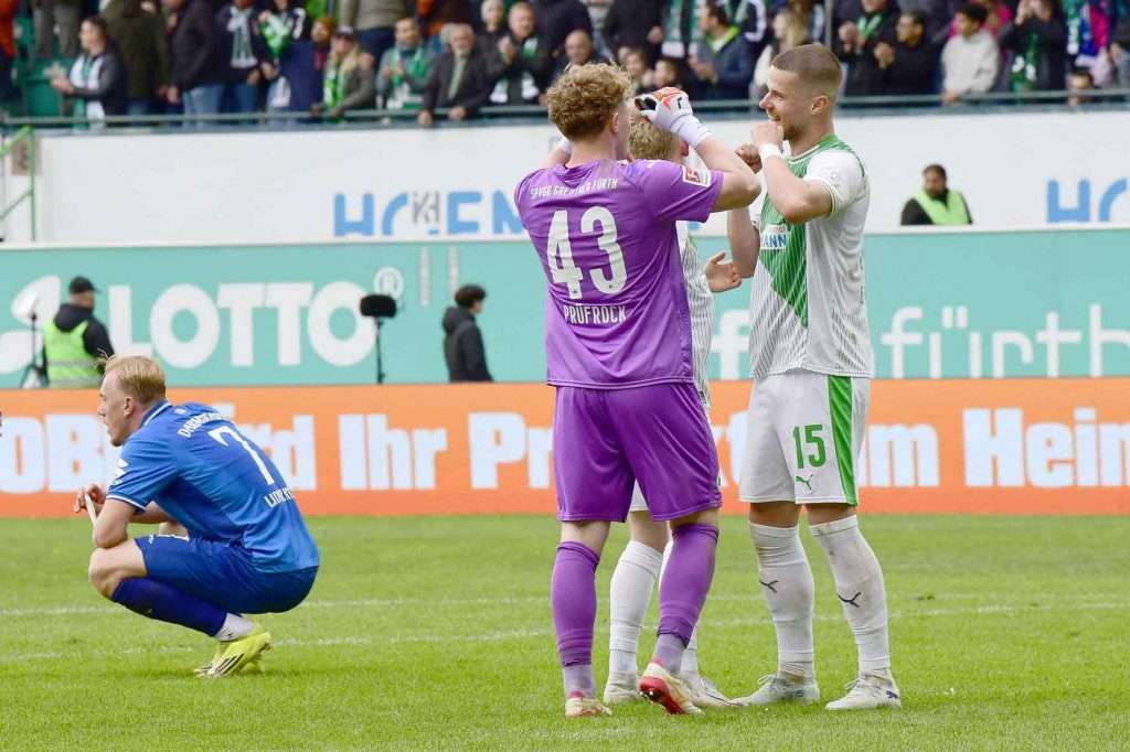 #Fussball, #Bundesliga, #DFL, #Liga2, #GreutherFürth, #sgf, #SportparkRonhof, #Kleeblatt, #HofmannPersonal, #BruderSpielwaren, #FrankenBrunnen, #GrünerBier, #RosicImmobilien, #simbadickiegroup, #Swietelsky, #WildPanda, #Fürth, #ball, #stadion, #zuschauer, #fans, #tor, #vielfaltgewinnt, #keinfanohnejob,