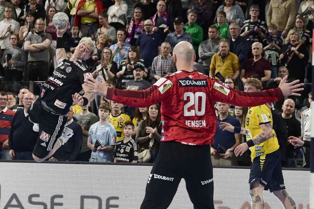 #Handballbundesliga, #LiquiMoly, #HCErlangen, #Handball, #HBL, #Nuremberg, #Erlangen, #ArenaNürnbergerVersicherung, #heitec, #Fackelmann, #Aichinger, #BarthHaas, #Bodin, #MaxBögl, #Bionorica, #Hemmersbach, #hlstudios, #HofmannPersonal, #LauerEuromovers, #Mauss, #pensionsolution, #Schultheiß, #SontowskiPartner, #Tucher, #Wild Panda, #hce, #ball, #tor, #zuschauer, #fans, #vielfaltgewinnt, #keinfanohnejob,