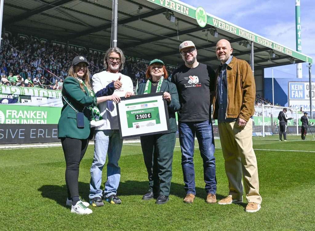 #Fussball, #Bundesliga, #DFL, #Liga2, #GreutherFürth, #sgf, #SportparkRonhof, #Kleeblatt, #HofmannPersonal, #BruderSpielwaren, #FrankenBrunnen, #GrünerBier, #RosicImmobilien, #simbadickiegroup, #Swietelsky, #WildPanda, #Fürth, #ball, #stadion, #zuschauer, #fans, #tor, #vielfaltgewinnt, #keinfanohnejob,