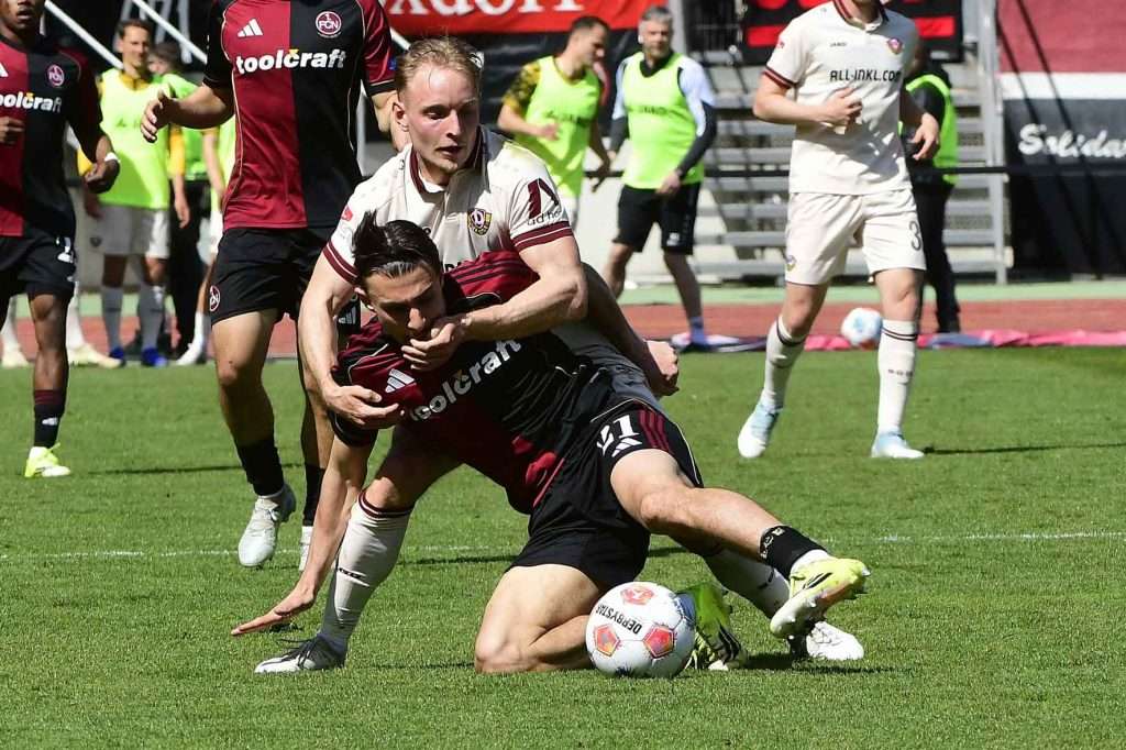 #Fußball, #Liga2, #Bundesliga, #DFL, #DFB, #Nürnberg, #1fcn, #fcn, #ClubHaus, #Stadion, #MaxMorlockStadion, #Fußball, #Ball, #Sport, #Fans, #Torjubel, #Ausschreitung, #Pyrotechnik, #Fahnen, #Fanblock, #Faszination, #Action, #Zweikampf, #Schiedsrichter, #Linienrichter, #FrankenBrunnen, #WolfHeizung, #NErgie, #toolcraft, #SparkasseNürnberg, #Freizeit, #Familie, #Zuschauer, #MaxMorlock, #Spielräume, #Stolperstein, #JenöKonradCup, #dielegendelebt, #Handball, #Boxen, #Tennis, #Schwimmen, #HandwerkerClub, #Handwerkerazubimesse, #azubimesse, #erstklaessleraktion, #125Jahre, #Jubiläum,