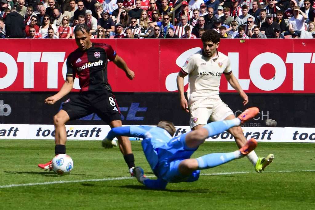 #Fußball, #Liga2, #Bundesliga, #DFL, #DFB, #Nürnberg, #1fcn, #fcn, #ClubHaus, #Stadion, #MaxMorlockStadion, #Fußball, #Ball, #Sport, #Fans, #Torjubel, #Ausschreitung, #Pyrotechnik, #Fahnen, #Fanblock, #Faszination, #Action, #Zweikampf, #Schiedsrichter, #Linienrichter, #FrankenBrunnen, #WolfHeizung, #NErgie, #toolcraft, #SparkasseNürnberg, #Freizeit, #Familie, #Zuschauer, #MaxMorlock, #Spielräume, #Stolperstein, #JenöKonradCup, #dielegendelebt, #Handball, #Boxen, #Tennis, #Schwimmen, #HandwerkerClub, #Handwerkerazubimesse, #azubimesse, #erstklaessleraktion, #125Jahre, #Jubiläum,