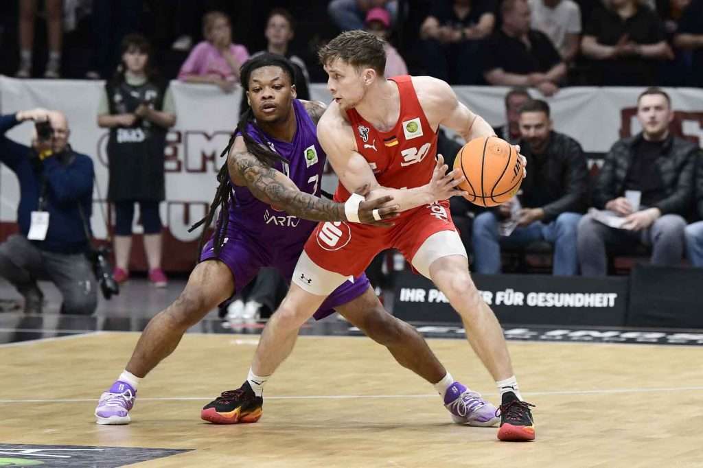 #bbl, #basketball, #proa, #nuernbergfalcons, #nuernberg, #falcons, #nbc, #kiametropolarena, #sparkassenuernberg, #nergie, #wbgnuernberg, #hofmannpersonal, #barmerliga, #nuebasketball, #vielfaltgewinnt, #keinfanohnejob, #norisblockers,