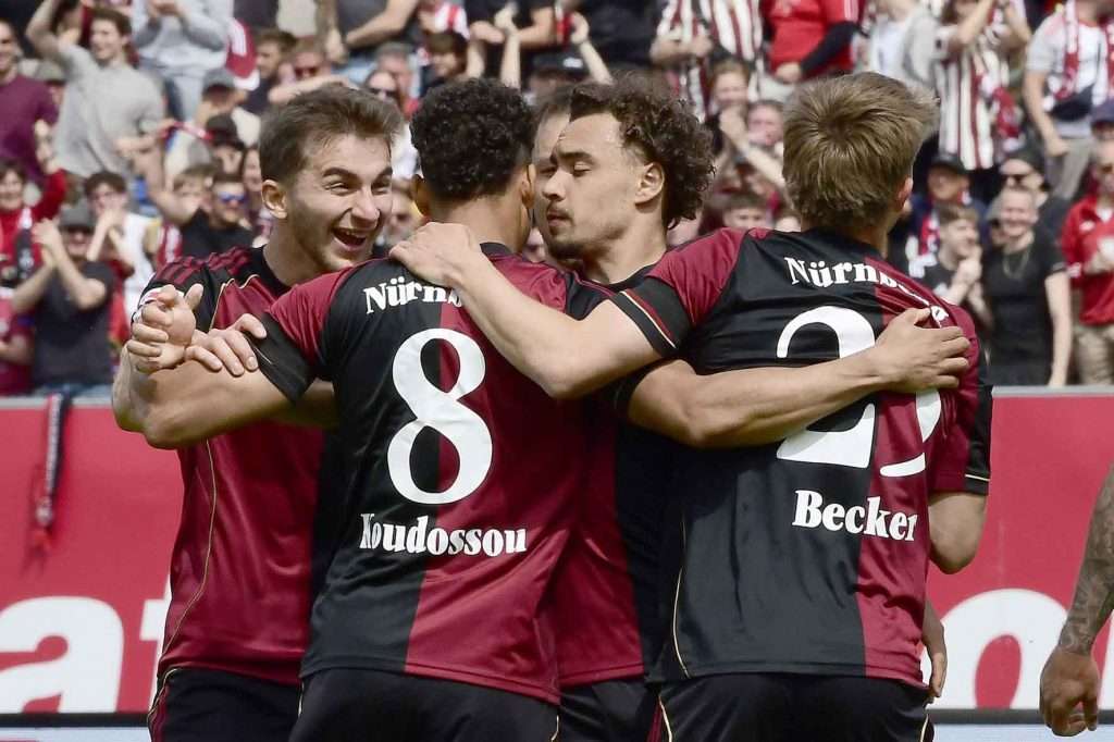 #Fußball, #Liga2, #Bundesliga, #DFL, #DFB, #Nürnberg, #1fcn, #fcn, #ClubHaus, #Stadion, #MaxMorlockStadion, #Fußball, #Ball, #Sport, #Fans, #Torjubel, #Ausschreitung, #Pyrotechnik, #Fahnen, #Fanblock, #Faszination, #Action, #Zweikampf, #Schiedsrichter, #Linienrichter, #FrankenBrunnen, #WolfHeizung, #NErgie, #toolcraft, #SparkasseNürnberg, #Freizeit, #Familie, #Zuschauer, #MaxMorlock, #Spielräume, #Stolperstein, #JenöKonradCup, #dielegendelebt, #Handball, #Boxen, #Tennis, #Schwimmen, #HandwerkerClub, #Handwerkerazubimesse, #azubimesse, #erstklaessleraktion, #125Jahre, #Jubiläum,