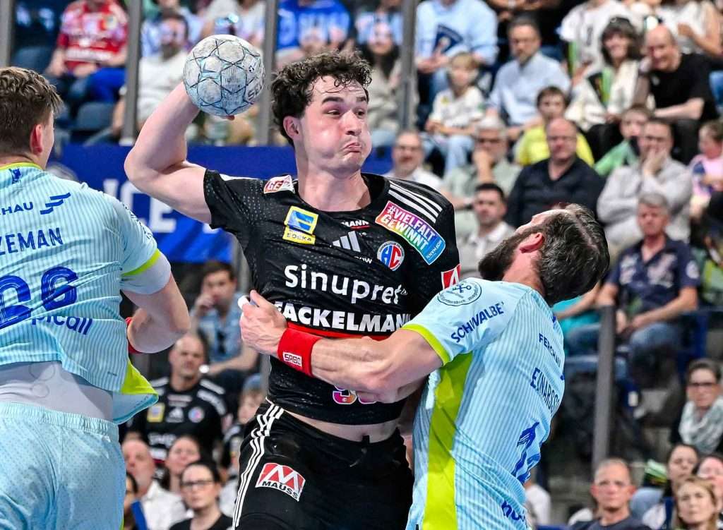 #Handballbundesliga, #LiquiMoly, #HCErlangen, #Handball, #HBL, #Nuremberg, #Erlangen, #ArenaNürnbergerVersicherung, #heitec, #Fackelmann, #Aichinger, #BarthHaas, #Bodin, #MaxBögl, #Bionorica, #Hemmersbach, #hlstudios, #HofmannPersonal, #LauerEuromovers, #Mauss, #pensionsolution, #Schultheiß, #SontowskiPartner, #Tucher, #Wild Panda, #hce, #ball, #tor, #zuschauer, #fans, #vielfaltgewinnt, #keinfanohnejob,
