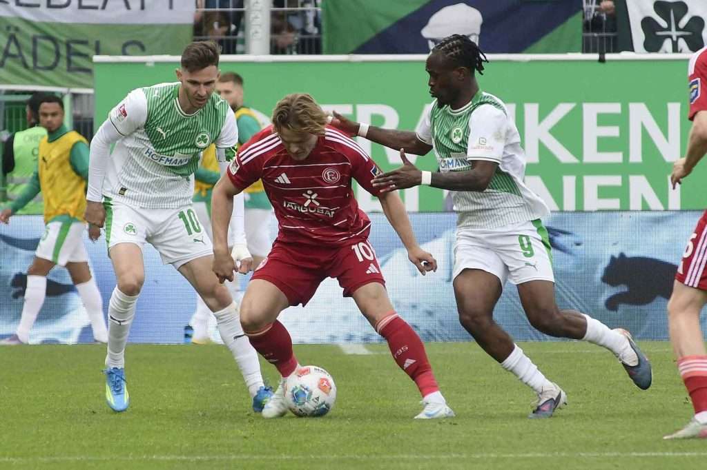 #Fussball, #Bundesliga, #DFL, #Liga2, #GreutherFürth, #sgf, #SportparkRonhof, #Kleeblatt, #HofmannPersonal, #BruderSpielwaren, #FrankenBrunnen, #GrünerBier, #RosicImmobilien, #simbadickiegroup, #Swietelsky, #WildPanda, #Fürth, #ball, #stadion, #zuschauer, #fans, #tor, #vielfaltgewinnt, #keinfanohnejob,