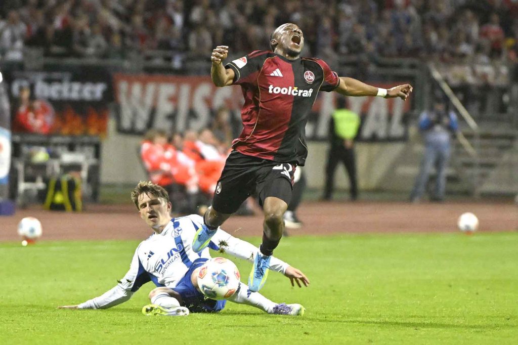 #Fußball, #Liga2, #Bundesliga, #DFL, #DFB, #Nürnberg, #1fcn, #fcn, #ClubHaus, #Stadion, #MaxMorlockStadion, #Fußball, #Ball, #Sport, #Fans, #Torjubel, #Ausschreitung, #Pyrotechnik, #Fahnen, #Fanblock, #Faszination, #Action, #Zweikampf, #Schiedsrichter, #Linienrichter, #FrankenBrunnen, #NErgie, #SparkasseNürnberg, #Freizeit, #Familie, #Zuschauer, #MaxMorlock, #Spielräume, #Stolperstein, #JenöKonradCup, #dielegendelebt, #Handball, #Boxen, #Tennis, #Schwimmen, #HandwerkerClub, #Handwerkerazubimesse, #azubimesse, #erstklaessleraktion, #126Jahre, #Jubiläum,
