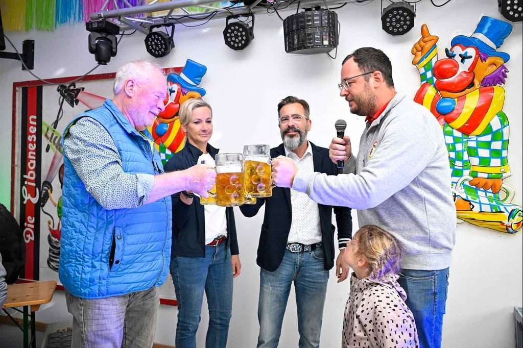 #dieeibanesen, #sommerfest, #bieranstich, #ahmednasser, #bürgermeister,