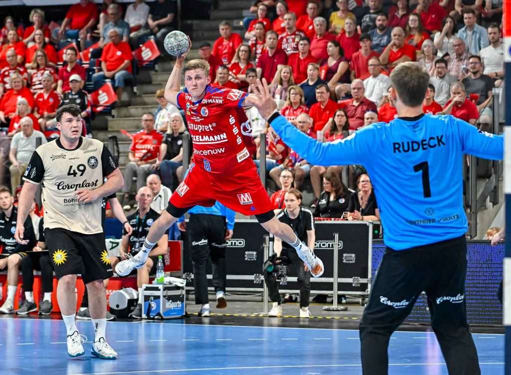 #Handballbundesliga, #LiquiMoly, #HCErlangen, #Handball, #HBL, #Nuremberg, #Erlangen, #ArenaNürnbergerVersicherung, #heitec, #Fackelmann, #Aichinger, #BarthHaas, #Bodin, #MaxBögl, #Bionorica, #Hemmersbach, #hlstudios, #HofmannPersonal, #LauerEuromovers, #Mauss, #pensionsolution, #Schultheiß, #SontowskiPartner, #Tucher, #Wild Panda, #hce, #ball, #tor, #zuschauer, #fans, #vielfaltgewinnt, #keinfanohnejob,