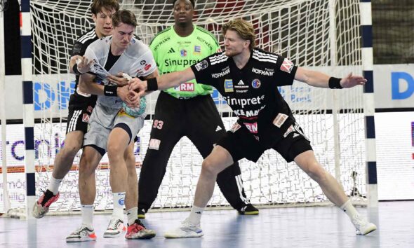 #Handballbundesliga, #LiquiMoly, #HCErlangen, #Handball, #HBL, #Nuremberg, #Erlangen, #ArenaNürnbergerVersicherung, #heitec, #Fackelmann, #Aichinger, #BarthHaas, #Bodin, #MaxBögl, #Bionorica, #Hemmersbach, #hlstudios, #HofmannPersonal, #LauerEuromovers, #Mauss, #pensionsolution, #Schultheiß, #SontowskiPartner, #Tucher, #Wild Panda, #hce, #ball, #tor, #zuschauer, #fans, #vielfaltgewinnt, #keinfanohnejob,