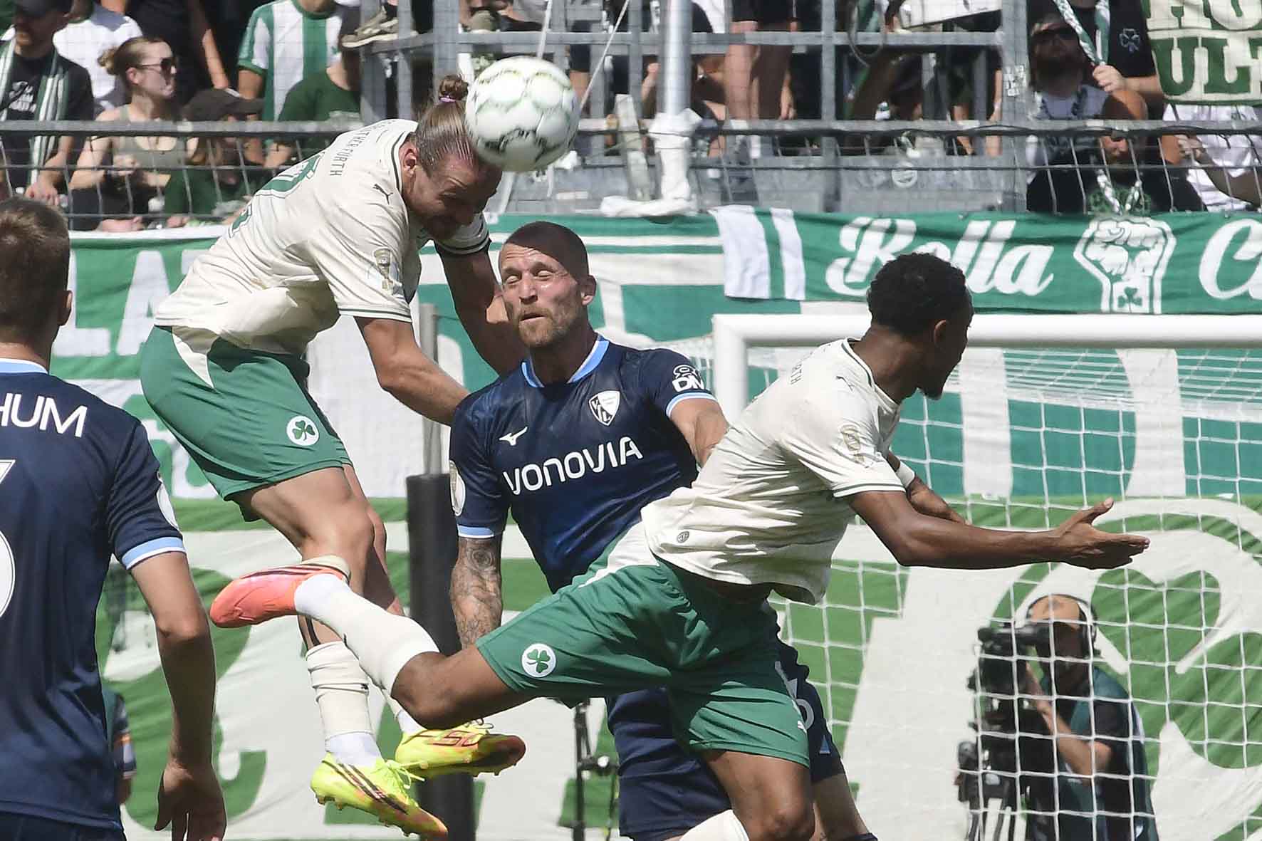 #Fussball, #Bundesliga, #DFL, #Liga2, #GreutherFürth, #sgf, #SportparkRonhof, #Kleeblatt, #HofmannPersonal, #BruderSpielwaren, #FrankenBrunnen, #GrünerBier, #RosicImmobilien, #simbadickiegroup, #Swietelsky, #WildPanda, #Fürth, #ball, #stadion, #zuschauer, #fans, #tor, #vielfaltgewinnt, #keinfanohnejob,