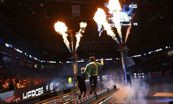 #Handballbundesliga, #LiquiMoly, #HCErlangen, #Handball, #HBL, #Nuremberg, #Erlangen, #ArenaNürnbergerVersicherung, #heitec, #Fackelmann, #Aichinger, #BarthHaas, #Bodin, #MaxBögl, #Bionorica, #Hemmersbach, #hlstudios, #HofmannPersonal, #LauerEuromovers, #Mauss, #pensionsolution, #Schultheiß, #SontowskiPartner, #Tucher, #Wild Panda, #hce, #ball, #tor, #zuschauer, #fans, #vielfaltgewinnt, #keinfanohnejob,