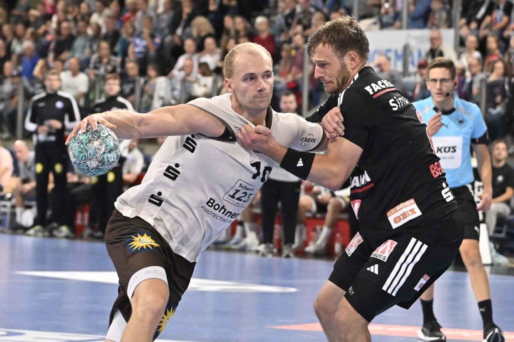 #Handballbundesliga, #LiquiMoly, #HCErlangen, #Handball, #HBL, #Nuremberg, #Erlangen, #ArenaNürnbergerVersicherung, #heitec, #Fackelmann, #Aichinger, #BarthHaas, #Bodin, #MaxBögl, #Bionorica, #Hemmersbach, #hlstudios, #HofmannPersonal, #LauerEuromovers, #Mauss, #pensionsolution, #Schultheiß, #SontowskiPartner, #Tucher, #Wild Panda, #hce, #ball, #tor, #zuschauer, #fans, #vielfaltgewinnt, #keinfanohnejob,