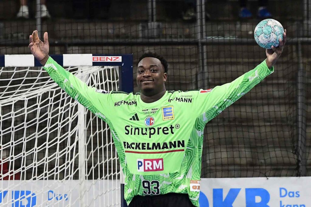 #Handballbundesliga, #LiquiMoly, #HCErlangen, #Handball, #HBL, #Nuremberg, #Erlangen, #ArenaNürnbergerVersicherung, #heitec, #Fackelmann, #Aichinger, #BarthHaas, #Bodin, #MaxBögl, #Bionorica, #Hemmersbach, #hlstudios, #HofmannPersonal, #LauerEuromovers, #Mauss, #pensionsolution, #Schultheiß, #SontowskiPartner, #Tucher, #Wild Panda, #hce, #ball, #tor, #zuschauer, #fans, #vielfaltgewinnt, #keinfanohnejob,