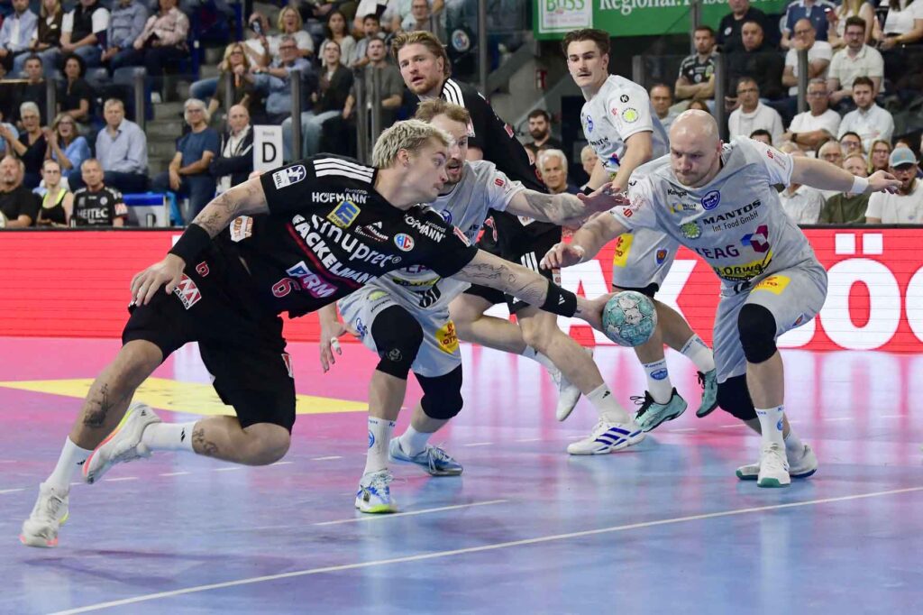 #Handballbundesliga, #LiquiMoly, #HCErlangen, #Handball, #HBL, #Nuremberg, #Erlangen, #ArenaNürnbergerVersicherung, #heitec, #Fackelmann, #Aichinger, #BarthHaas, #Bodin, #MaxBögl, #Bionorica, #Hemmersbach, #hlstudios, #HofmannPersonal, #LauerEuromovers, #Mauss, #pensionsolution, #Schultheiß, #SontowskiPartner, #Tucher, #Wild Panda, #hce, #ball, #tor, #zuschauer, #fans, #vielfaltgewinnt, #keinfanohnejob,