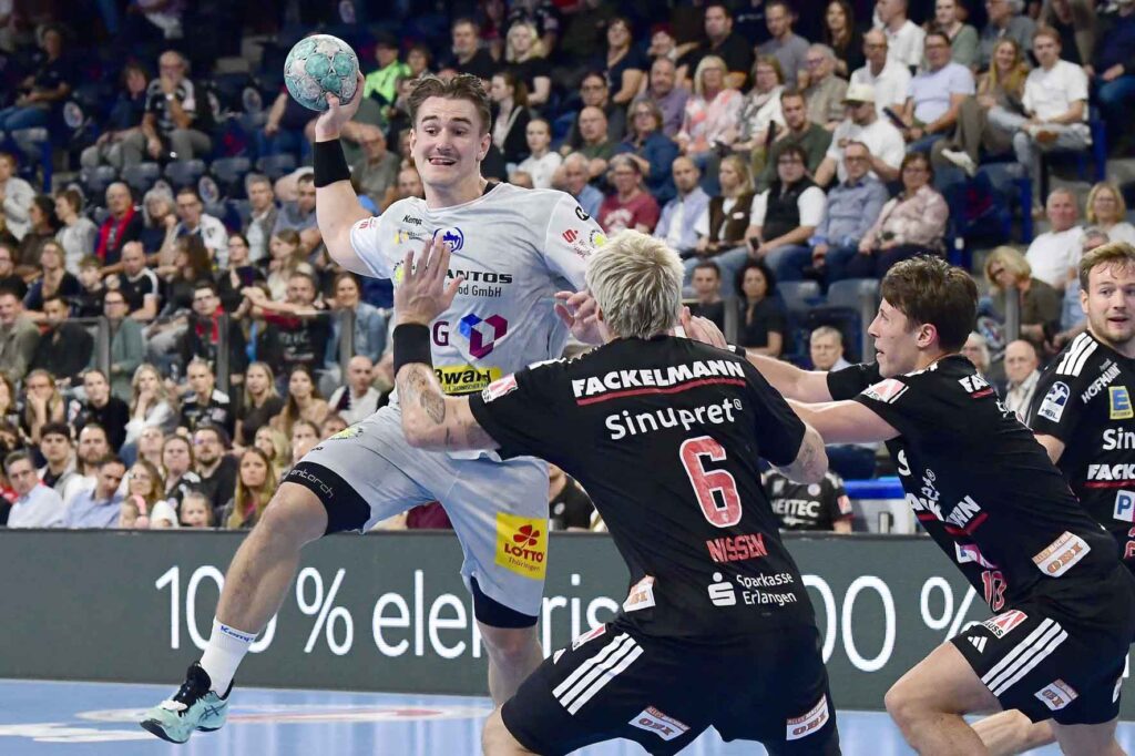 #Handballbundesliga, #LiquiMoly, #HCErlangen, #Handball, #HBL, #Nuremberg, #Erlangen, #ArenaNürnbergerVersicherung, #heitec, #Fackelmann, #Aichinger, #BarthHaas, #Bodin, #MaxBögl, #Bionorica, #Hemmersbach, #hlstudios, #HofmannPersonal, #LauerEuromovers, #Mauss, #pensionsolution, #Schultheiß, #SontowskiPartner, #Tucher, #Wild Panda, #hce, #ball, #tor, #zuschauer, #fans, #vielfaltgewinnt, #keinfanohnejob,
