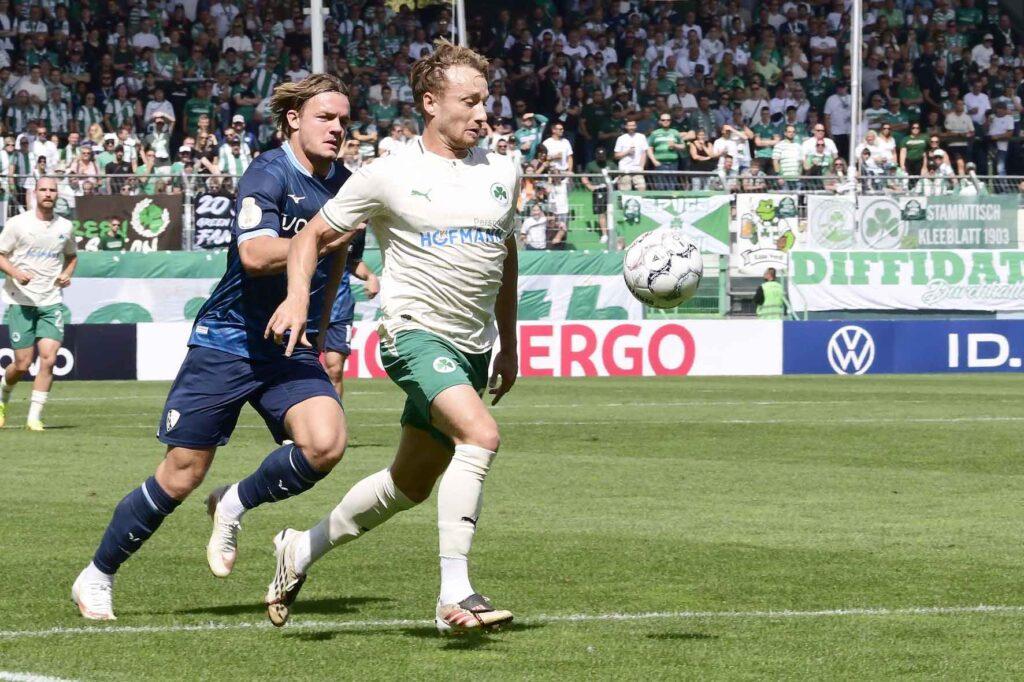#Fussball, #Bundesliga, #DFL, #Liga2, #GreutherFürth, #sgf, #SportparkRonhof, #Kleeblatt, #HofmannPersonal, #BruderSpielwaren, #FrankenBrunnen, #GrünerBier, #RosicImmobilien, #simbadickiegroup, #Swietelsky, #WildPanda, #Fürth, #ball, #stadion, #zuschauer, #fans, #tor, #vielfaltgewinnt, #keinfanohnejob,