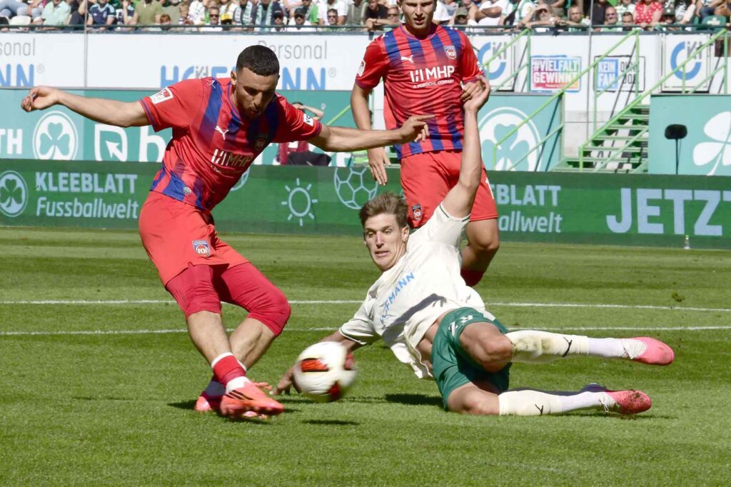 #Fussball, #Bundesliga, #DFL, #Liga2, #GreutherFürth, #sgf, #SportparkRonhof, #Kleeblatt, #HofmannPersonal, #BruderSpielwaren, #FrankenBrunnen, #GrünerBier, #RosicImmobilien, #simbadickiegroup, #Swietelsky, #WildPanda, #Fürth, #ball, #stadion, #zuschauer, #fans, #tor, #vielfaltgewinnt, #keinfanohnejob,