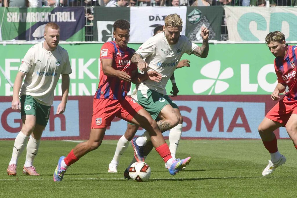 #Fussball, #Bundesliga, #DFL, #Liga2, #GreutherFürth, #sgf, #SportparkRonhof, #Kleeblatt, #HofmannPersonal, #BruderSpielwaren, #FrankenBrunnen, #GrünerBier, #RosicImmobilien, #simbadickiegroup, #Swietelsky, #WildPanda, #Fürth, #ball, #stadion, #zuschauer, #fans, #tor, #vielfaltgewinnt, #keinfanohnejob,