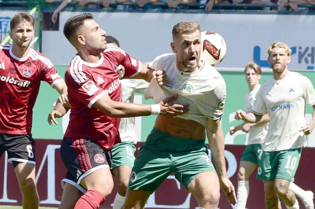 #Fussball, #Bundesliga, #DFL, #Liga2, #FCN, #SGF, #Club, #Kleeblatt, #MaxMorlockStadion, #NErgie, #SparkasseNürnberg, #SportparkRonhof, #HofmannPersonal, #Nürnberg, #Fürth, #Derby, #ball, #stadion, #zuschauer, #fans, #tor, #vielfaltgewinnt, #keinfanohnejob, #sgffcn,