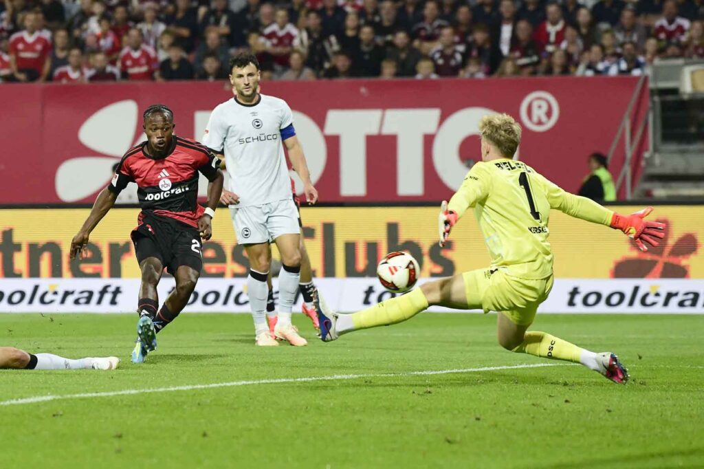 #Fußball, #Liga2, #Bundesliga, #DFL, #DFB, #Nürnberg, #1FCNürnberg, #1fcn, #fcn, #Club, #ClubHaus, #Stadion, #MaxMorlockStadion, #Fußball, #Ball, #Sport, #Fans, #Torjubel, #Ausschreitung, #Pyrotechnik, #Fahnen, #Fanblock, #Ultras, #Faszination, #Action, #Zweikampf, #Schiedsrichter, #Linienrichter, #FrankenBrunnen, #NErgie, #SparkasseNürnberg, #KupferMetzgermarkt, #Freizeit, #Familie, #Zuschauer, #MaxMorlock, #Spielräume, #Stolperstein, #JenöKonradCup, #dielegendelebt, #HandwerkerClub, #Handwerkerazubimesse, #azubimesse, #erstklaessleraktion, #126Jahre, #Jubiläum,