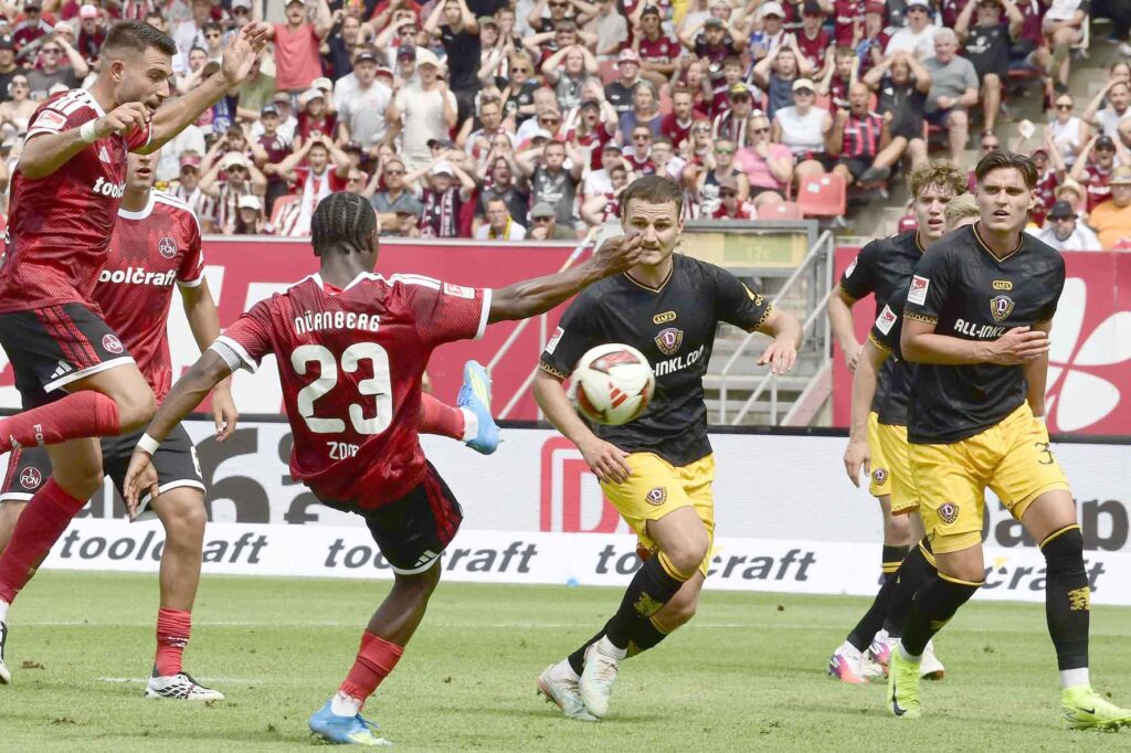 #Fußball, #Liga2, #Bundesliga, #DFL, #DFB, #Nürnberg, #1FCNürnberg, #1fcn, #fcn, #Club, #ClubHaus, #Stadion, #MaxMorlockStadion, #Fußball, #Ball, #Sport, #Fans, #Torjubel, #Ausschreitung, #Pyrotechnik, #Fahnen, #Fanblock, #Ultras, #Faszination, #Action, #Zweikampf, #Schiedsrichter, #Linienrichter, #FrankenBrunnen, #NErgie, #SparkasseNürnberg, #KupferMetzgermarkt, #Freizeit, #Familie, #Zuschauer, #MaxMorlock, #Spielräume, #Stolperstein, #JenöKonradCup, #dielegendelebt, #HandwerkerClub, #Handwerkerazubimesse, #azubimesse, #erstklaessleraktion, #126Jahre, #Jubiläum,