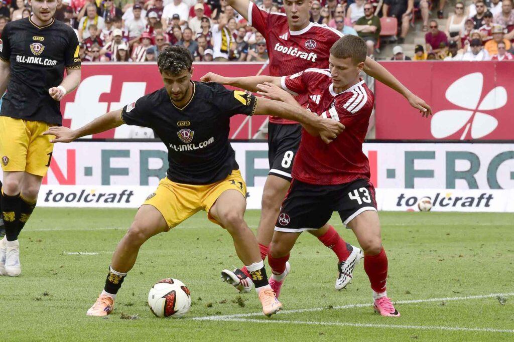 #Fußball, #Liga2, #Bundesliga, #DFL, #DFB, #Nürnberg, #1FCNürnberg, #1fcn, #fcn, #Club, #ClubHaus, #Stadion, #MaxMorlockStadion, #Fußball, #Ball, #Sport, #Fans, #Torjubel, #Ausschreitung, #Pyrotechnik, #Fahnen, #Fanblock, #Ultras, #Faszination, #Action, #Zweikampf, #Schiedsrichter, #Linienrichter, #FrankenBrunnen, #NErgie, #SparkasseNürnberg, #KupferMetzgermarkt, #Freizeit, #Familie, #Zuschauer, #MaxMorlock, #Spielräume, #Stolperstein, #JenöKonradCup, #dielegendelebt, #HandwerkerClub, #Handwerkerazubimesse, #azubimesse, #erstklaessleraktion, #126Jahre, #Jubiläum,