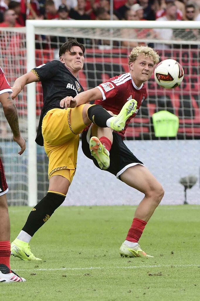 #Fußball, #Liga2, #Bundesliga, #DFL, #DFB, #Nürnberg, #1FCNürnberg, #1fcn, #fcn, #Club, #ClubHaus, #Stadion, #MaxMorlockStadion, #Fußball, #Ball, #Sport, #Fans, #Torjubel, #Ausschreitung, #Pyrotechnik, #Fahnen, #Fanblock, #Ultras, #Faszination, #Action, #Zweikampf, #Schiedsrichter, #Linienrichter, #FrankenBrunnen, #NErgie, #SparkasseNürnberg, #KupferMetzgermarkt, #Freizeit, #Familie, #Zuschauer, #MaxMorlock, #Spielräume, #Stolperstein, #JenöKonradCup, #dielegendelebt, #HandwerkerClub, #Handwerkerazubimesse, #azubimesse, #erstklaessleraktion, #126Jahre, #Jubiläum,