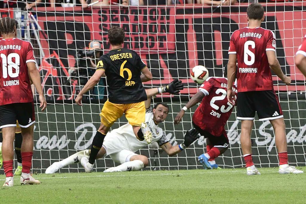 #Fußball, #Liga2, #Bundesliga, #DFL, #DFB, #Nürnberg, #1FCNürnberg, #1fcn, #fcn, #Club, #ClubHaus, #Stadion, #MaxMorlockStadion, #Fußball, #Ball, #Sport, #Fans, #Torjubel, #Ausschreitung, #Pyrotechnik, #Fahnen, #Fanblock, #Ultras, #Faszination, #Action, #Zweikampf, #Schiedsrichter, #Linienrichter, #FrankenBrunnen, #NErgie, #SparkasseNürnberg, #KupferMetzgermarkt, #Freizeit, #Familie, #Zuschauer, #MaxMorlock, #Spielräume, #Stolperstein, #JenöKonradCup, #dielegendelebt, #HandwerkerClub, #Handwerkerazubimesse, #azubimesse, #erstklaessleraktion, #126Jahre, #Jubiläum,