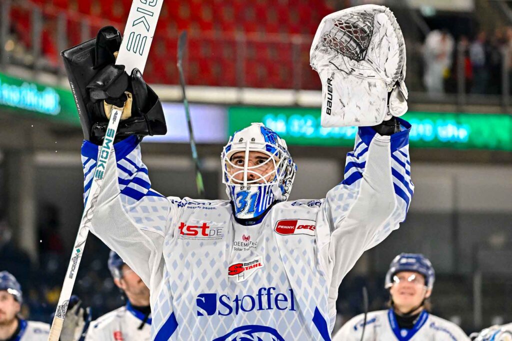 #del, #eishockey, #nit, #nuernbergicetigers, #icetigers, #puck, #pucki, #maskottchen, #nuernberg, #arena, #tor, #zuschauer, #fans, #hofmannpersonal, #vielfaltgewinnt, #keinfanohnejob, #bodin, #nergie, #wbgnuernberg, #martinroth, #liebichpartner,