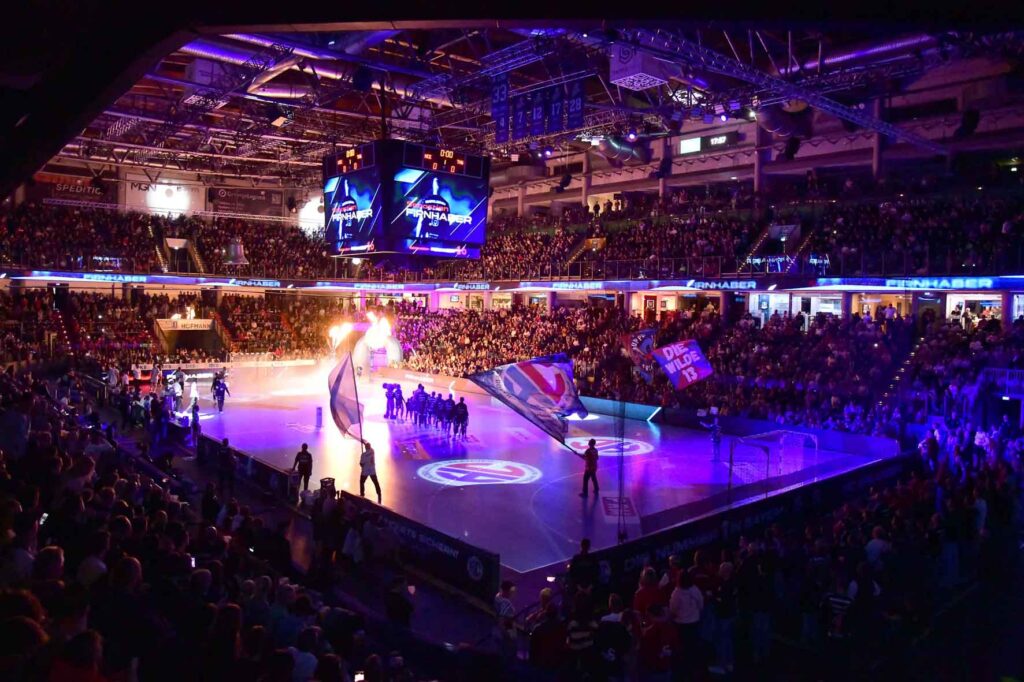 #Handballbundesliga, #LiquiMoly, #HCErlangen, #Handball, #HBL, #Nuremberg, #Erlangen, #heitec, #Fackelmann, #Aichinger, #BarthHaas, #Bodin, #Bionorica, #Hemmersbach, #hlstudios, #HofmannPersonal, #Mauss, #pensionsolution, #SontowskiPartner, #Wild Panda, #hce, #ball, #tor, #zuschauer, #fans, #vielfaltgewinnt, #keinfanohnejob,