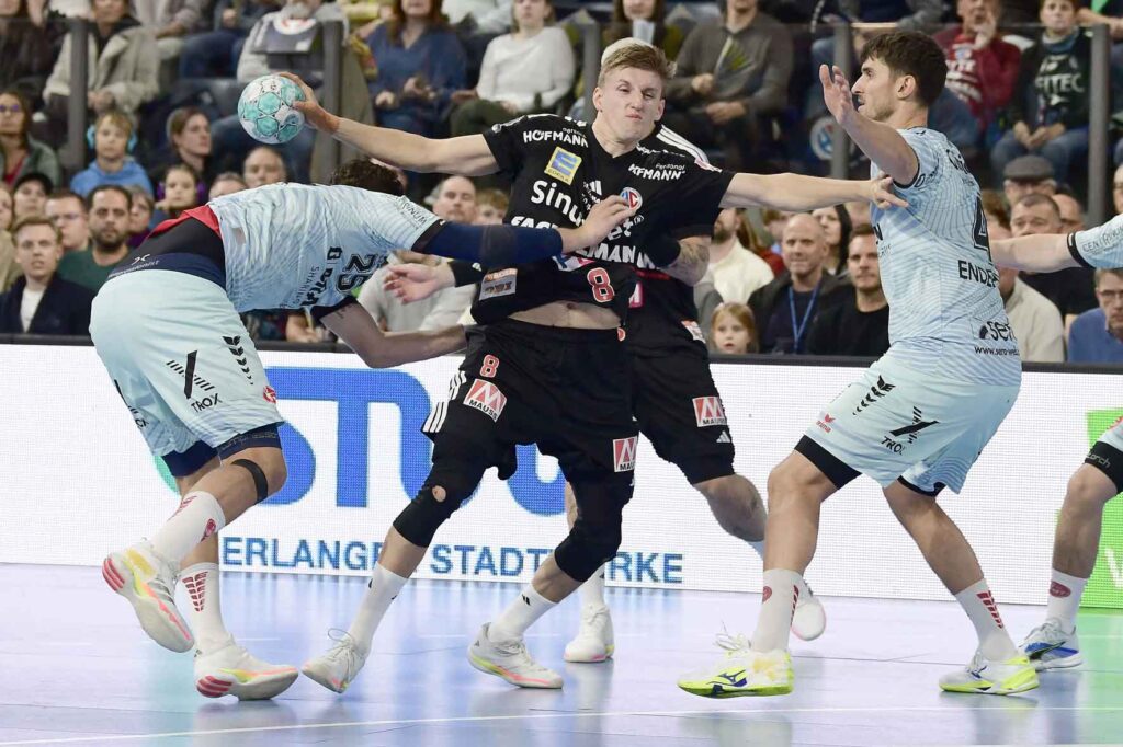 #Handballbundesliga, #LiquiMoly, #HCErlangen, #Handball, #HBL, #Nuremberg, #Erlangen, #ArenaNürnbergerVersicherung, #heitec, #Fackelmann, #Aichinger, #BarthHaas, #Bodin, #MaxBögl, #Bionorica, #Hemmersbach, #hlstudios, #HofmannPersonal, #LauerEuromovers, #Mauss, #pensionsolution, #Schultheiß, #SontowskiPartner, #Tucher, #Wild Panda, #hce, #ball, #tor, #zuschauer, #fans, #vielfaltgewinnt, #keinfanohnejob,