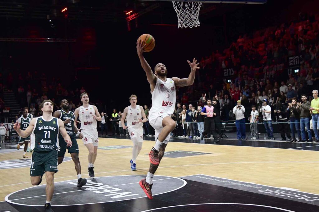 #bbl, #basketball, #proa, #nuernbergfalcons, #nuernberg, #falcons, #nbc, #kiametropolarena, #sparkassenuernberg, #nergie, #wbgnuernberg, #hofmannpersonal, #barmerliga, #nuebasketball, #vielfaltgewinnt, #keinfanohnejob, #norisblockers, #martinroth, #liebichpartner,